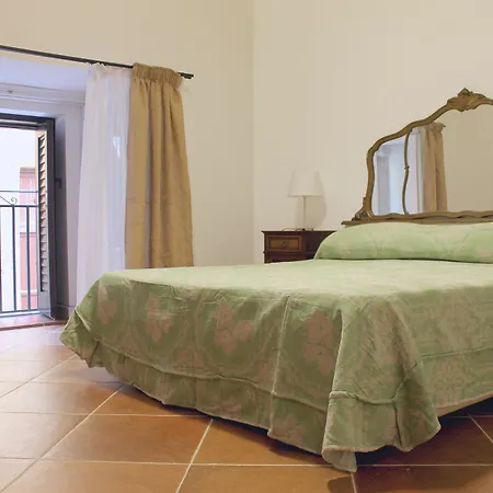 Dietro La Cattedrale Bed & Breakfast